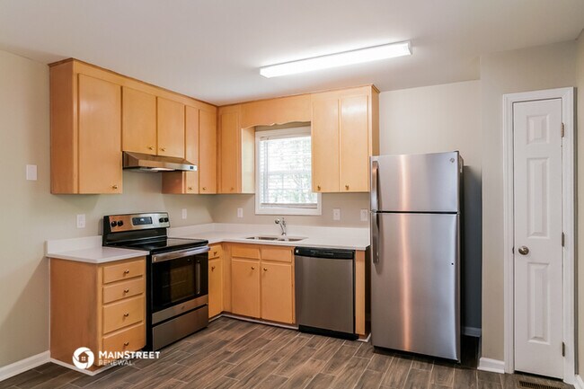 Foto del edificio - 119 Stone Ridge Dr