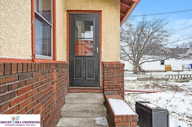 Foto del edificio - 969 Lawson Ave E