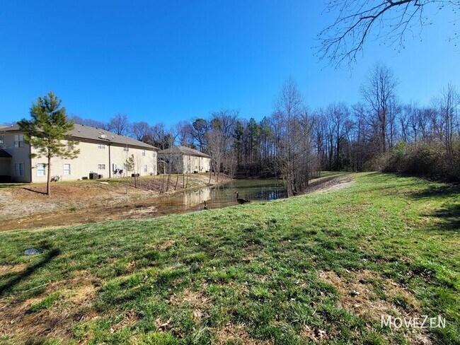 Foto del edificio - 6525 Quarterbridge Ln