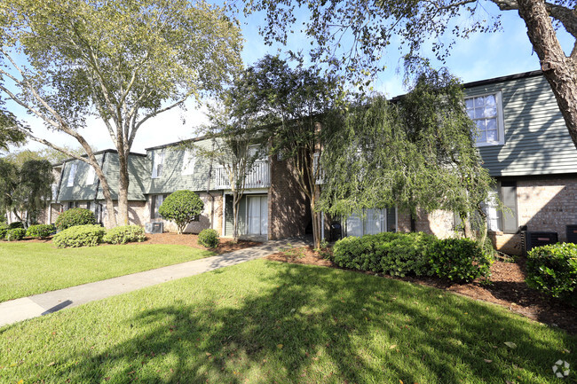 Building Photo - Greenwood at Ashley River