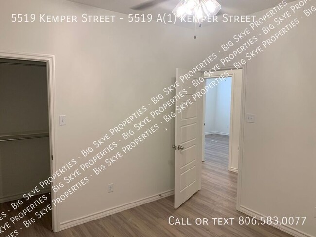 Foto del edificio - 5519 Kemper St