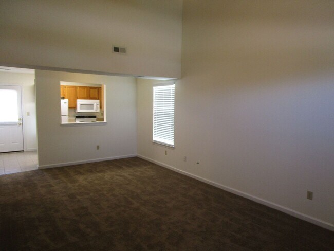 Building Photo - 2412-2414 Calder Ct.