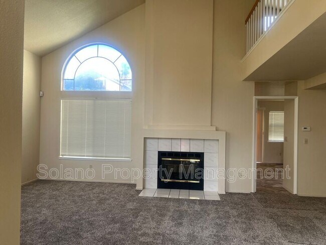 Foto del edificio - 411 Dickey Ct