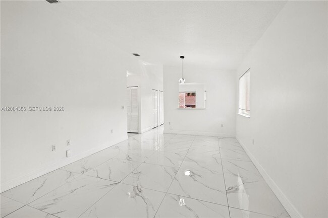 Photo - 631 NW 79th Terrace House