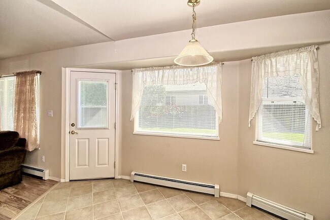 Building Photo - 222 Mansfield Ct