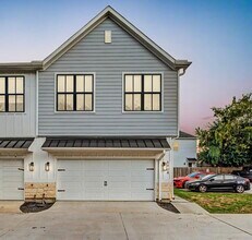 Building Photo - 6404 Highland Pine Ln