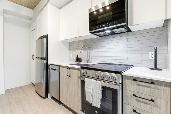 Building Photo - Hillside Apartments
