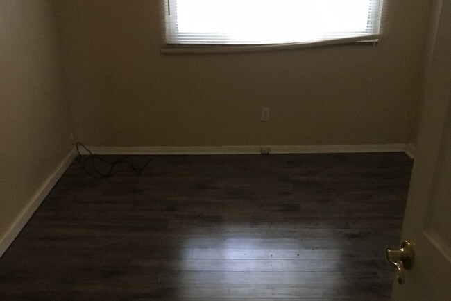 bedroom - 266 Plymouth St