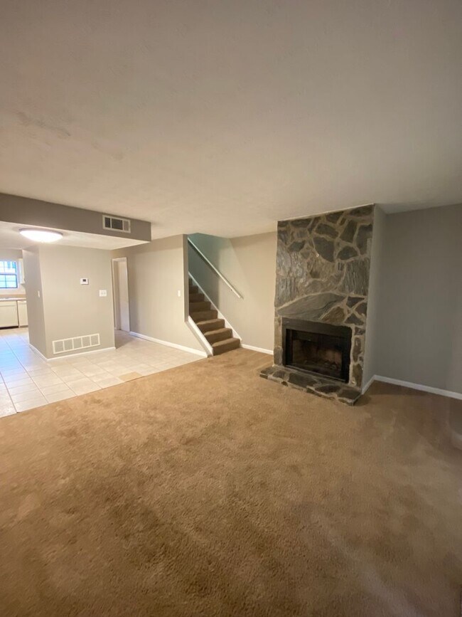 Building Photo - 2490 Hidden Cove Court