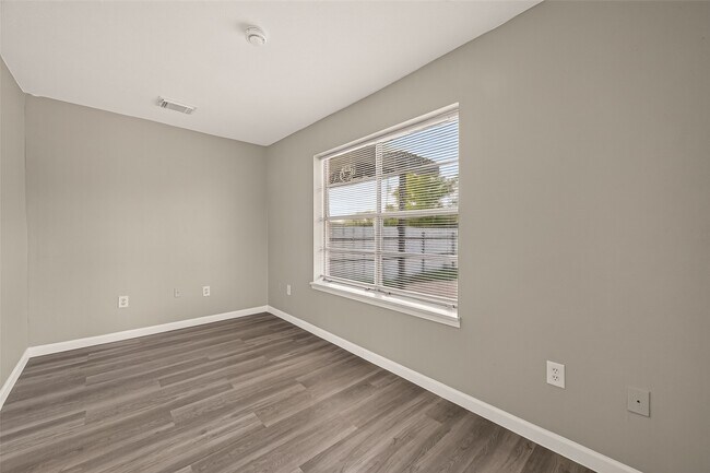 Foto del edificio - 1449 Mesquite St