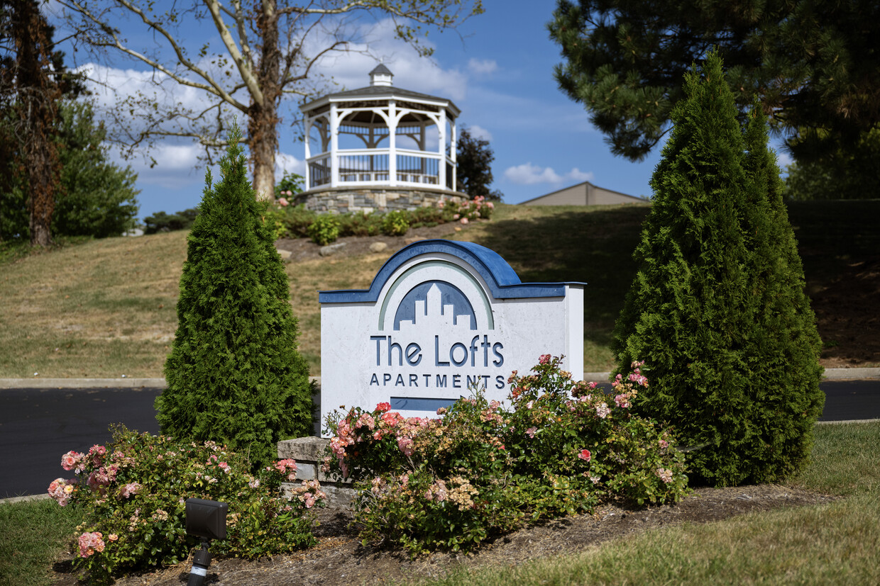 Primary Photo - The Lofts of Prospect Point