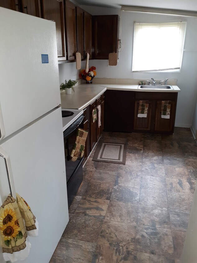 Foto principal - 8034 Fort Smallwood Rd