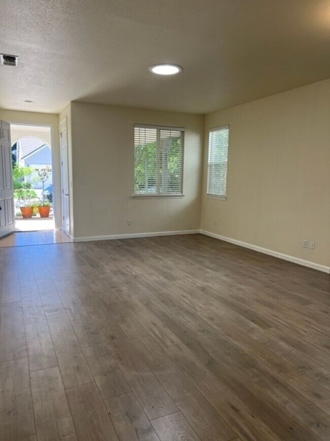 Building Photo - 11805 Dionysus Way