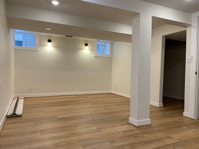 Lower Level Primary Suite - 1337 S Lincoln St