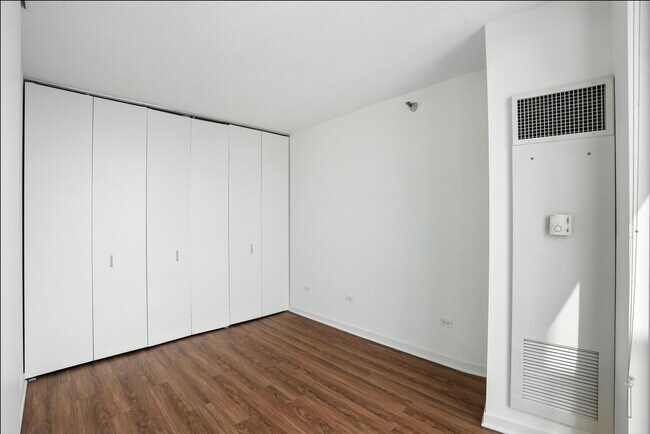 Foto del edificio - 498 N Kingsbury St