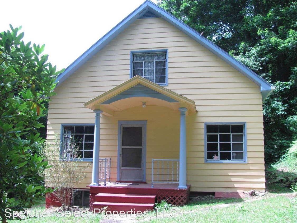 Primary Photo - 208 Old Orchard Way