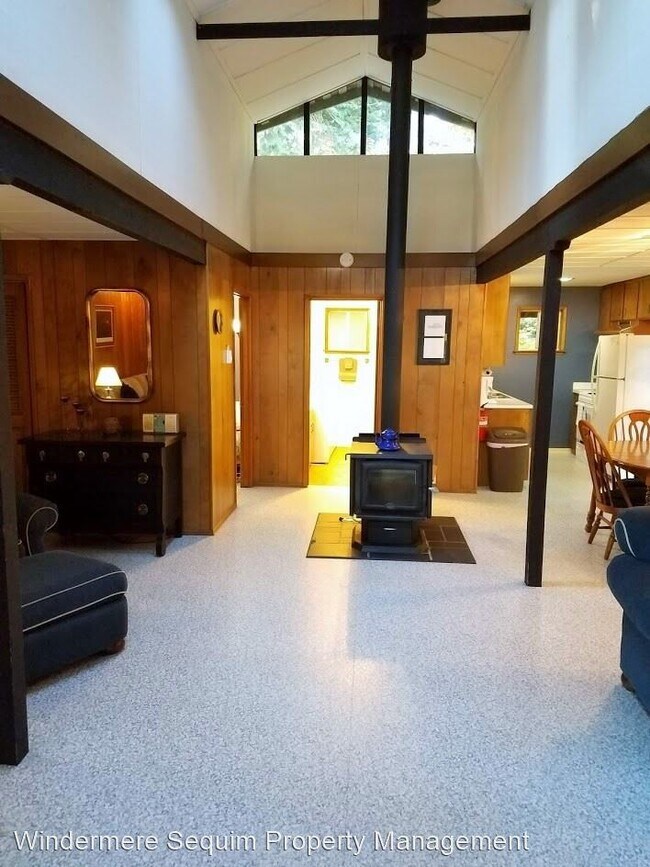1 br, 1 bath House 2205 W. Sequim Bay Rd House Rental in Sequim, WA