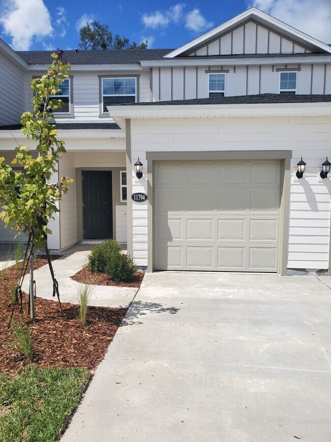 Foto del edificio - SPECIAL OFFER! Brand New 2B/2.5 B btownhom...