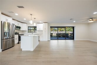 Building Photo - 5308 Shalley Cir E