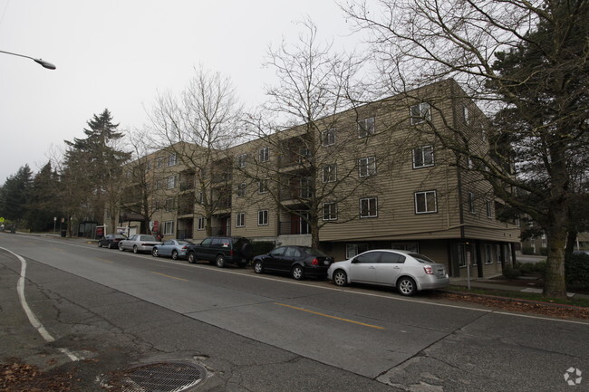 Building Photo - Roosevelt Court Apartments