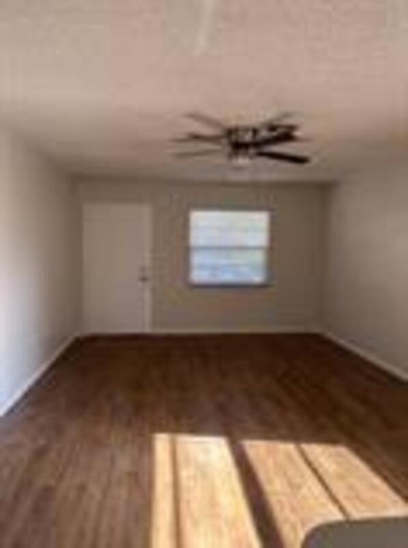 Building Photo - 2772 63rd Terrace N