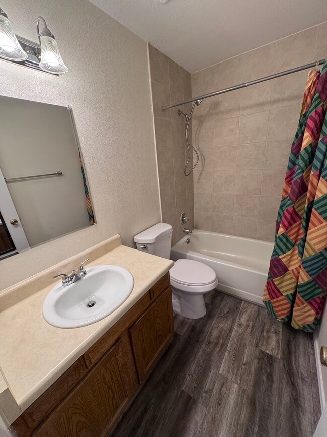 Building Photo - 720 S 24th St