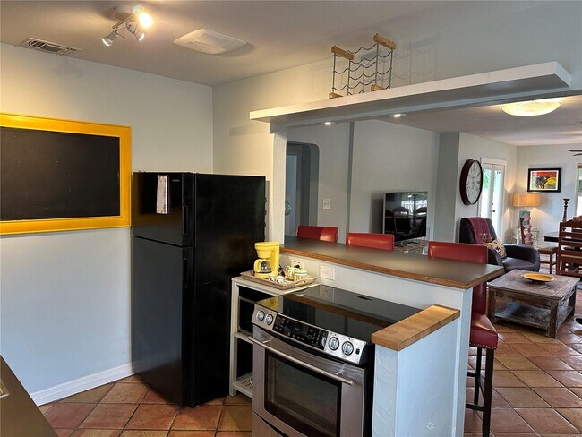 Foto del edificio - 2813 46th St S