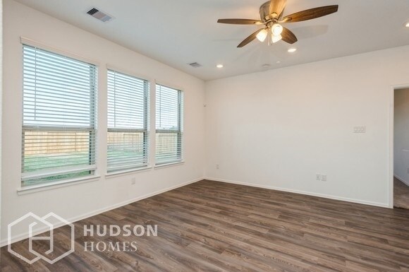 Building Photo - SELF TOUR NOW! - 212 Temple Memorial Dr, M...