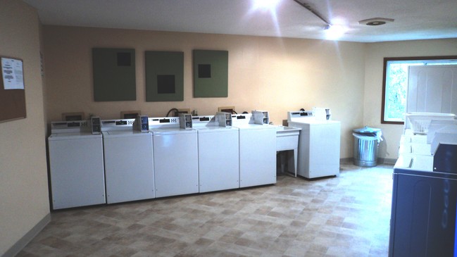 Laundry room - Applewoods Apartments