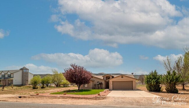 Building Photo - 1241 Diamond Valley Dr