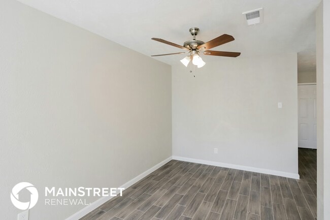 Building Photo - 4504 Via Del Norte