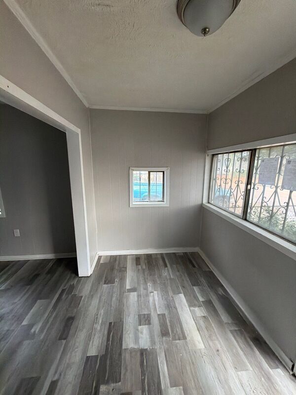 Foto del edificio - 3026 Bishop Ave