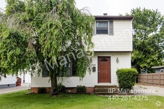 Building Photo - 840 E 332nd St