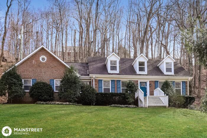 Primary Photo - 5849 Beauregard Dr, Forest Hills, TN 37215