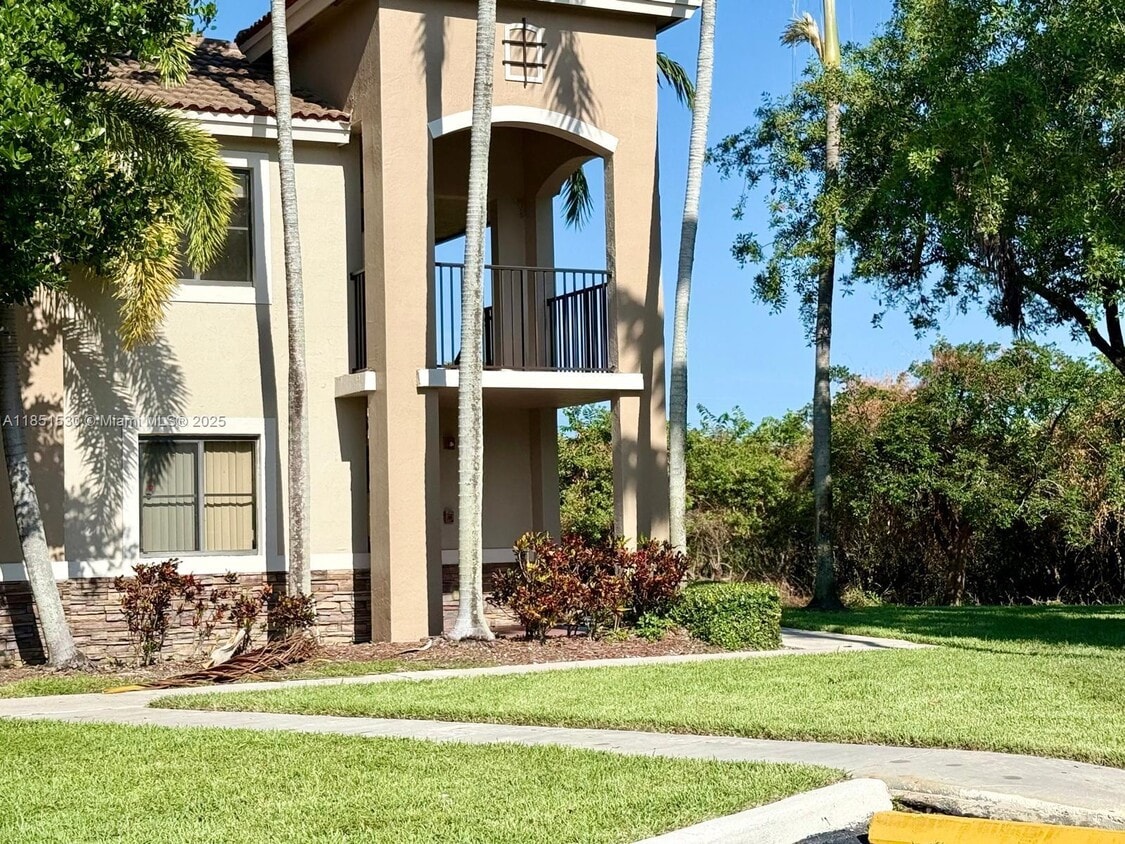 Primary Photo - 22901 SW 88th Pl