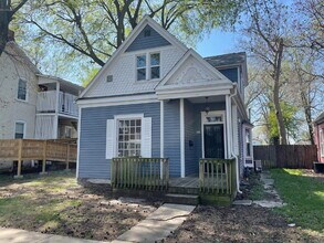 Building Photo - 222 E Canedy St