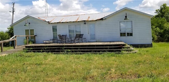Building Photo - 471 Fm 1296