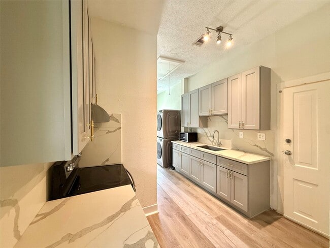 Foto del edificio - 805 10th St