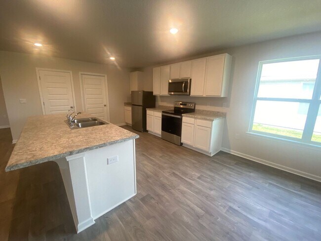 Building Photo - 5544 Mars Hl Ln