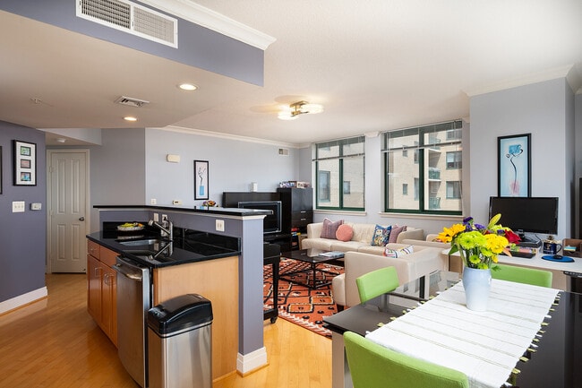 Photo - 414 Water St Apartment