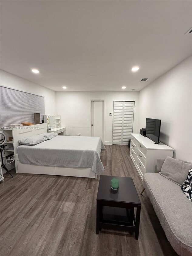 Foto principal - 2168 NW 91st St