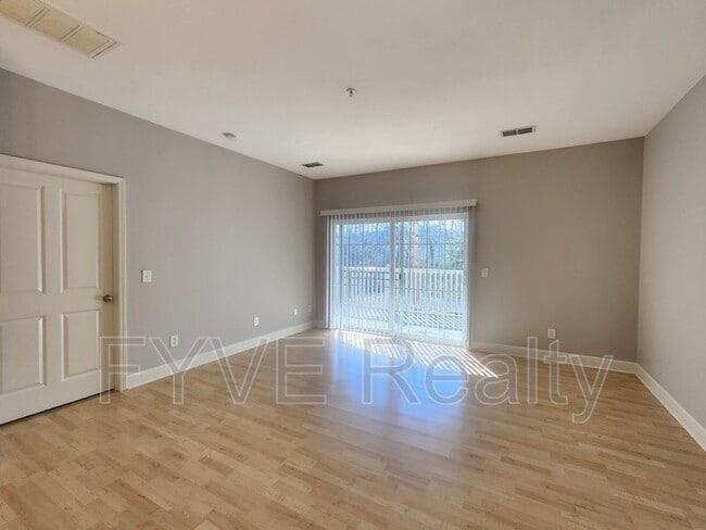 Foto del edificio - 8441 Callabee Way