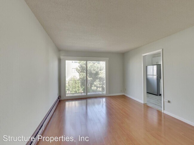 Foto del edificio - 355 24th Ave