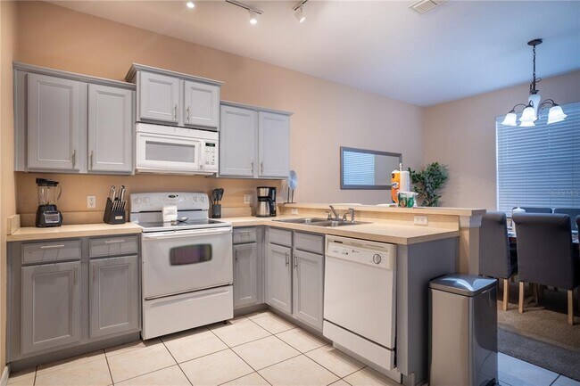 Building Photo - 444 Earlmont Pl