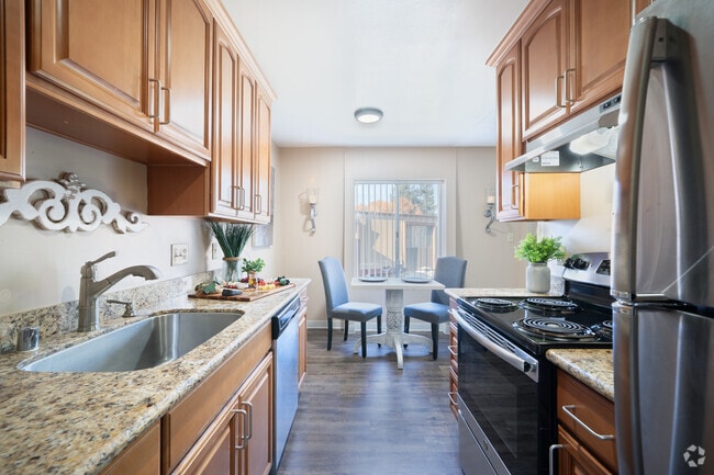 2BR, 2BA - Garden Style - Santa Maria Apartments