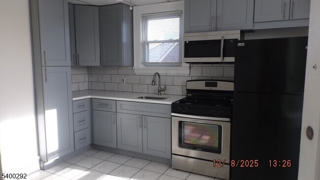 Foto del edificio - 71 Crystal St