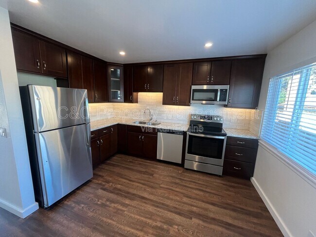 Foto del edificio - 356 Pine St