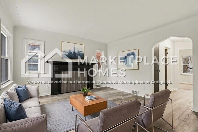 Building Photo - 11235 Roxbury St