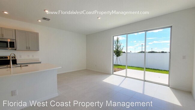 Foto del edificio - 3 br, 2.5 bath House - 6313 Willowside St