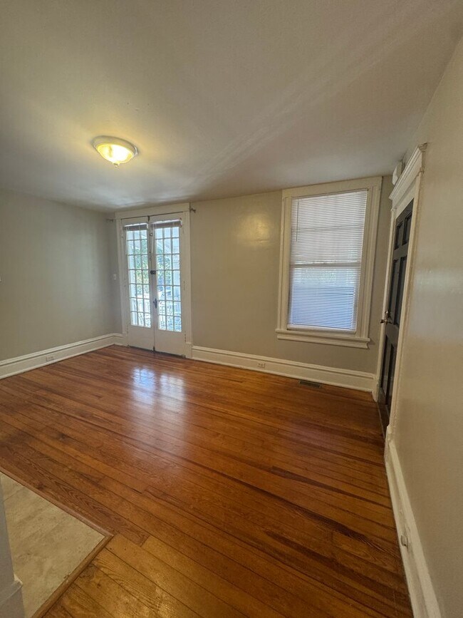 Foto del edificio - Charming 1 BR apartment on N. Person St. s...